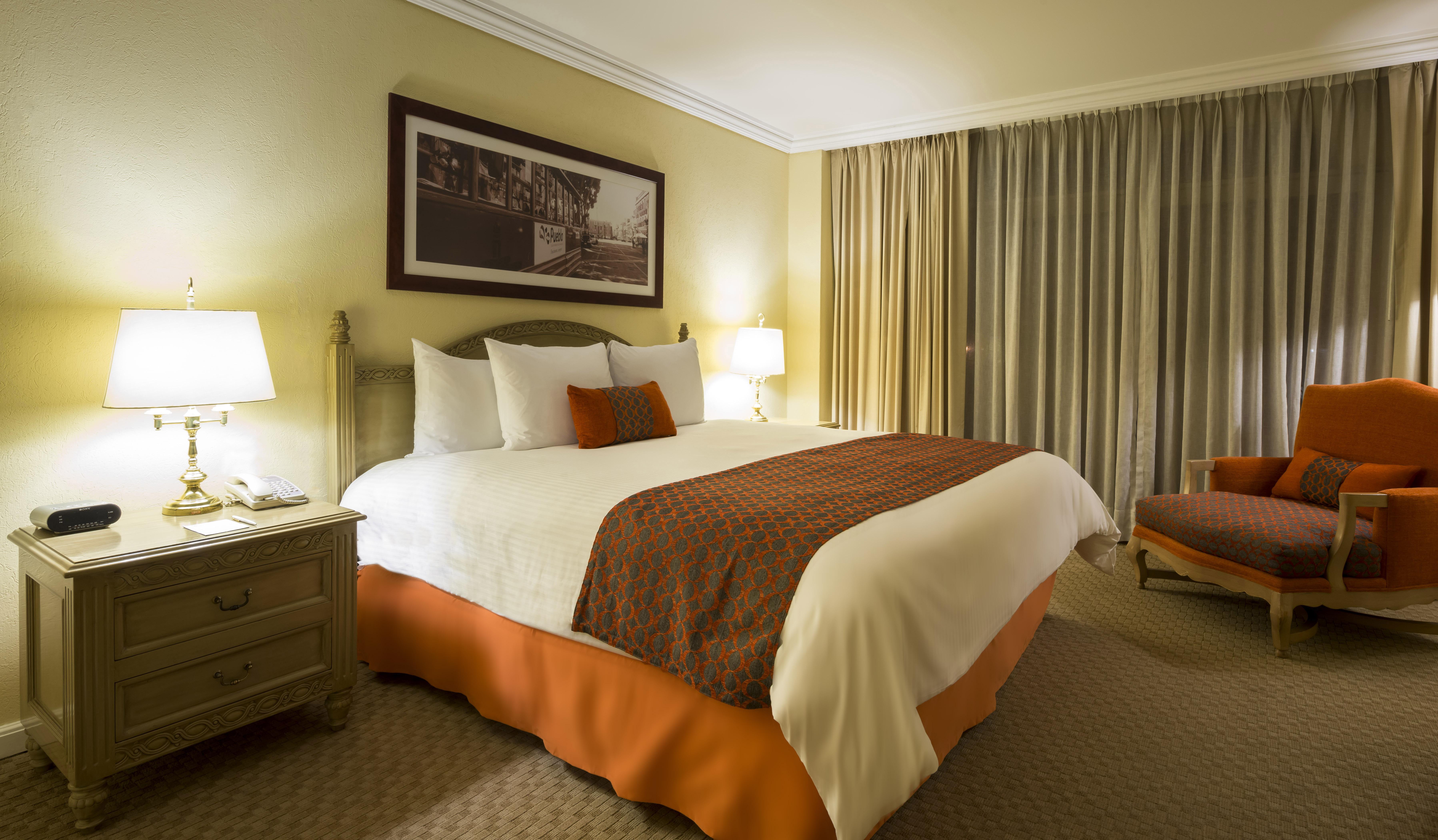 Hotel Camino Real Puebla Angelopolis Extérieur photo A bedroom at the Hilton San Francisco