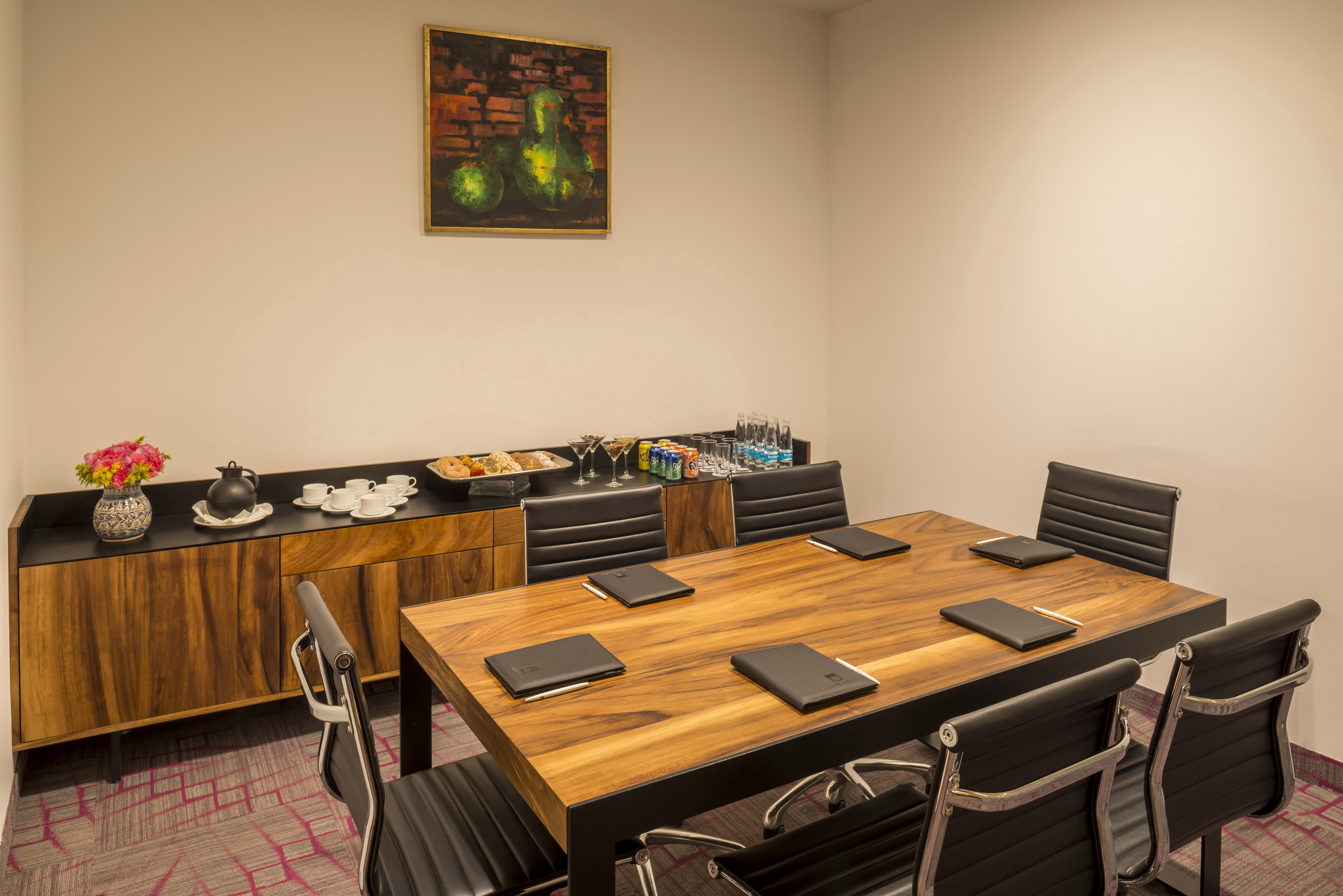 Hotel Camino Real Puebla Angelopolis Extérieur photo A meeting room at the hotel