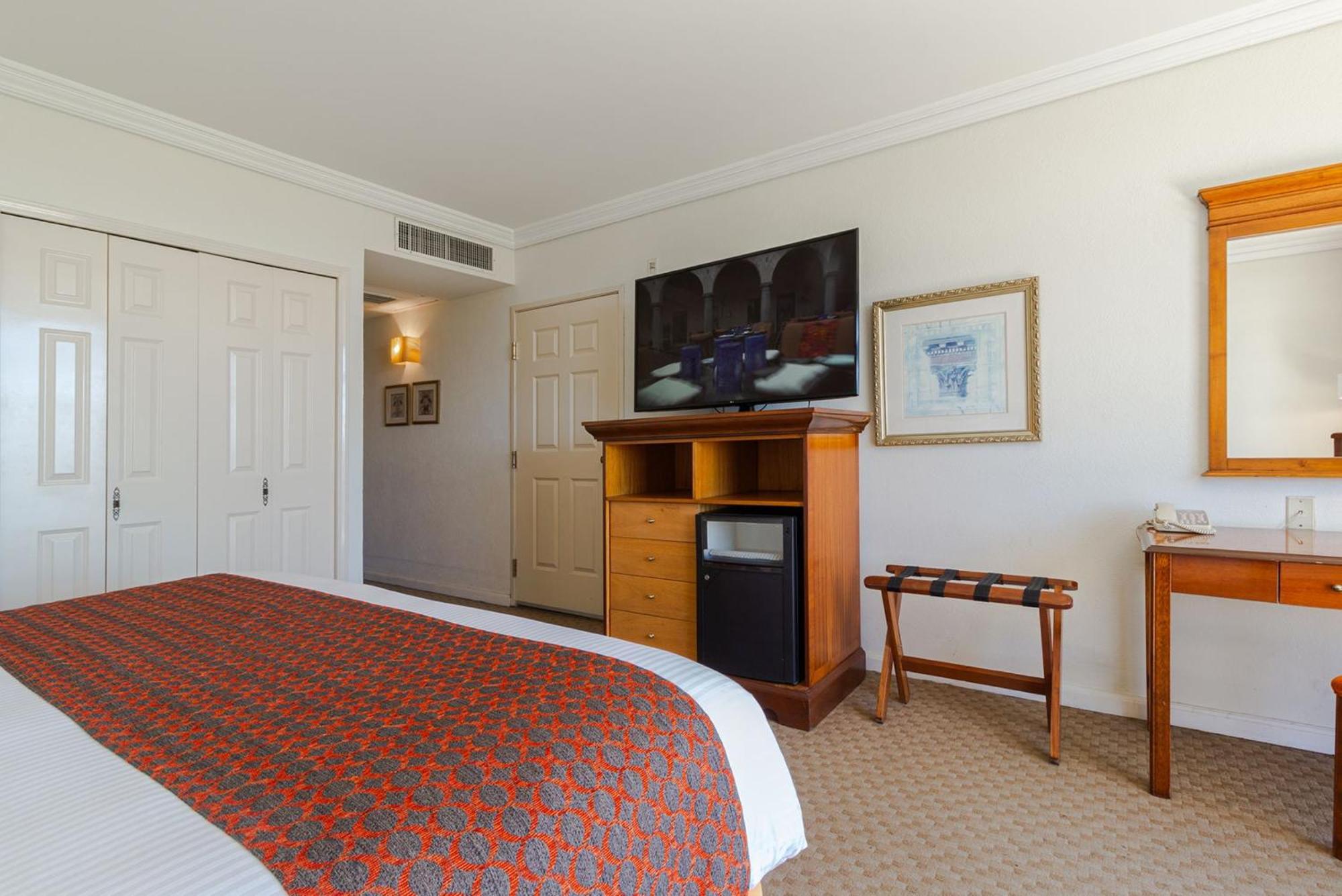 Hotel Camino Real Puebla Angelopolis Extérieur photo A room at the Hilton San Diego Bayfront